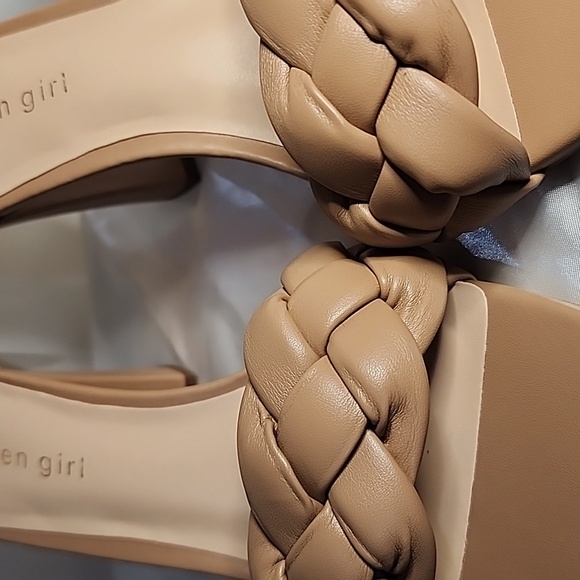 NIB- Madden Girl Quilted Barbie Cafe/Latte Colored Sandal - Picture 6 of 8